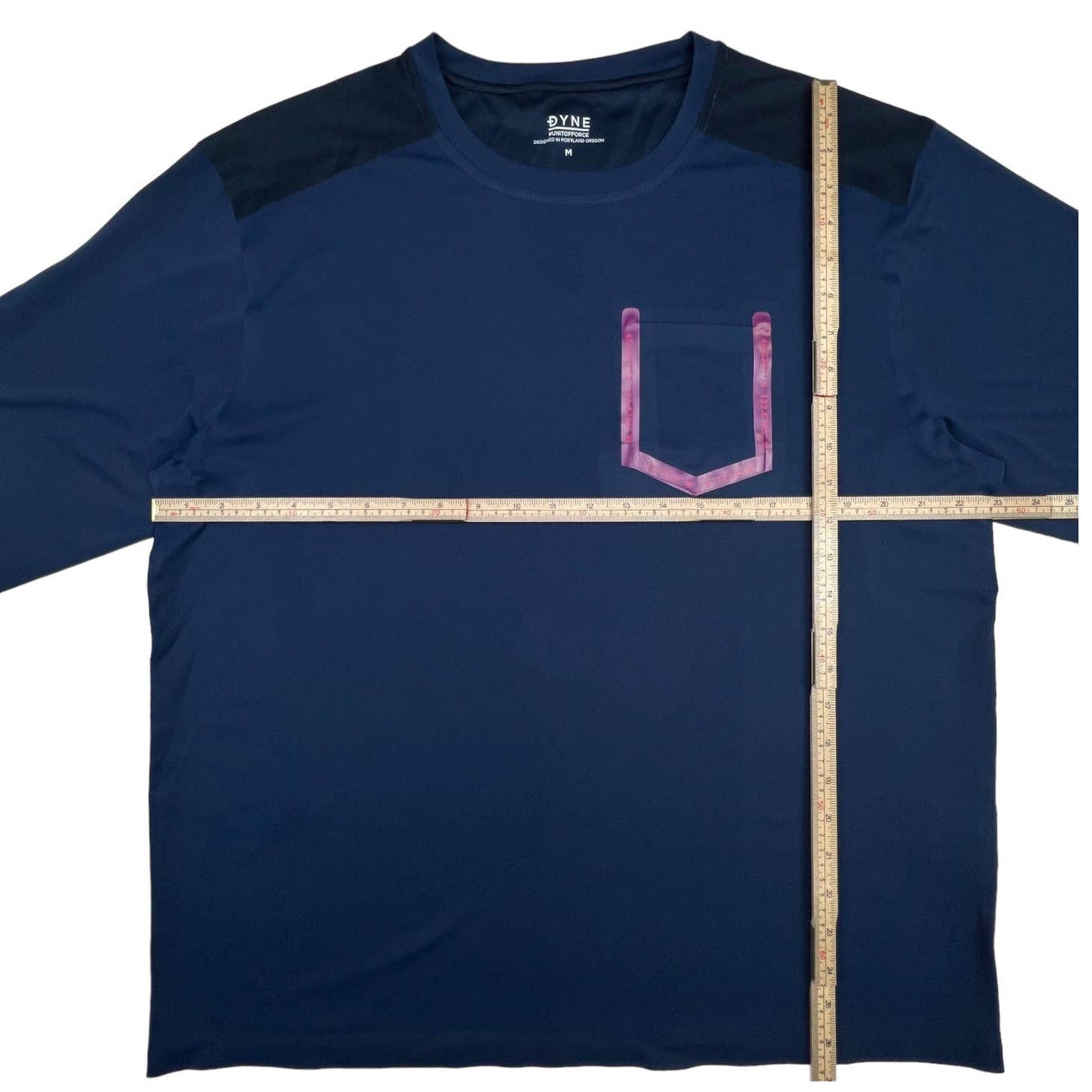 Dyne Men Navy Blue T-Shirt US M Crew Pink