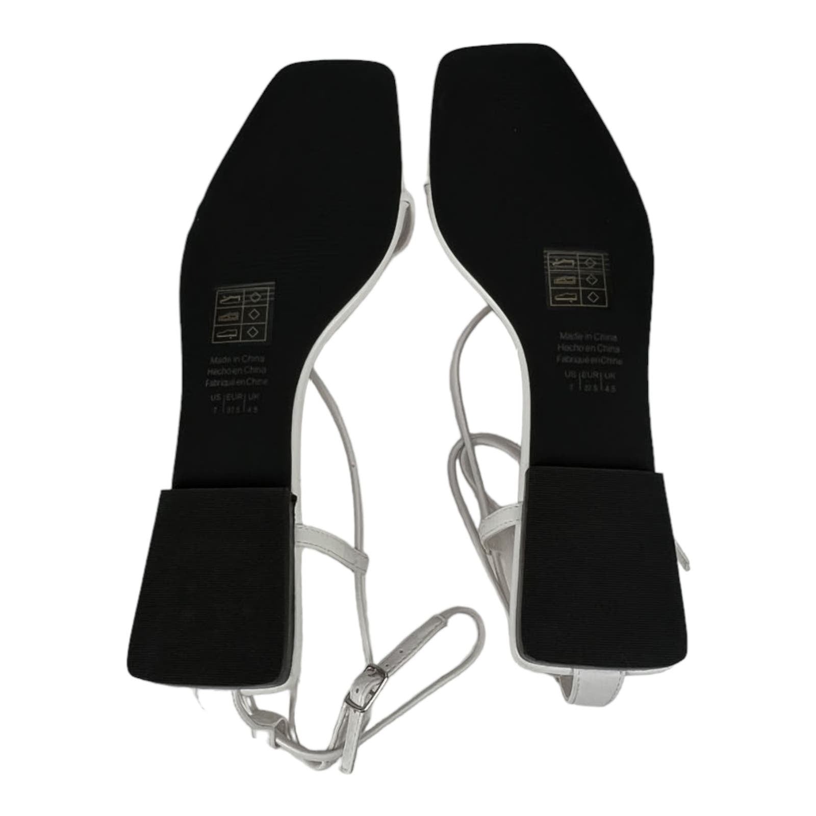 Who What Wear Women US 7 White Straps Flat Gladiator Zander Sandals