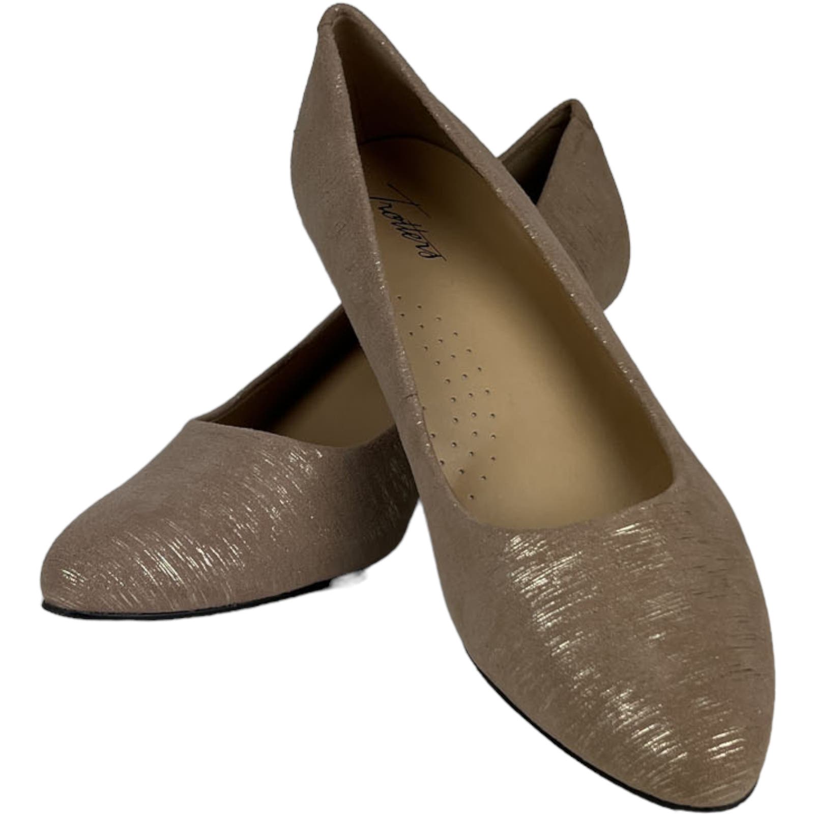 Trotters Women 10 US Kiera Tan Gold Heels Pointed Toe Pump