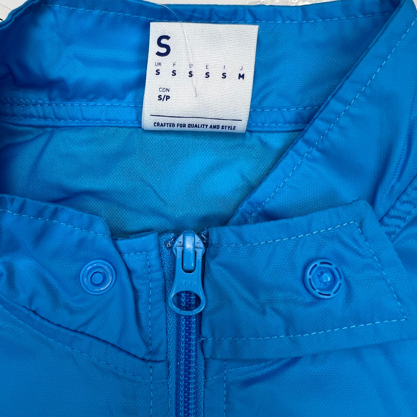 Reebok Classic Men Blue Windbreaker US S Track Jacket Zip Up