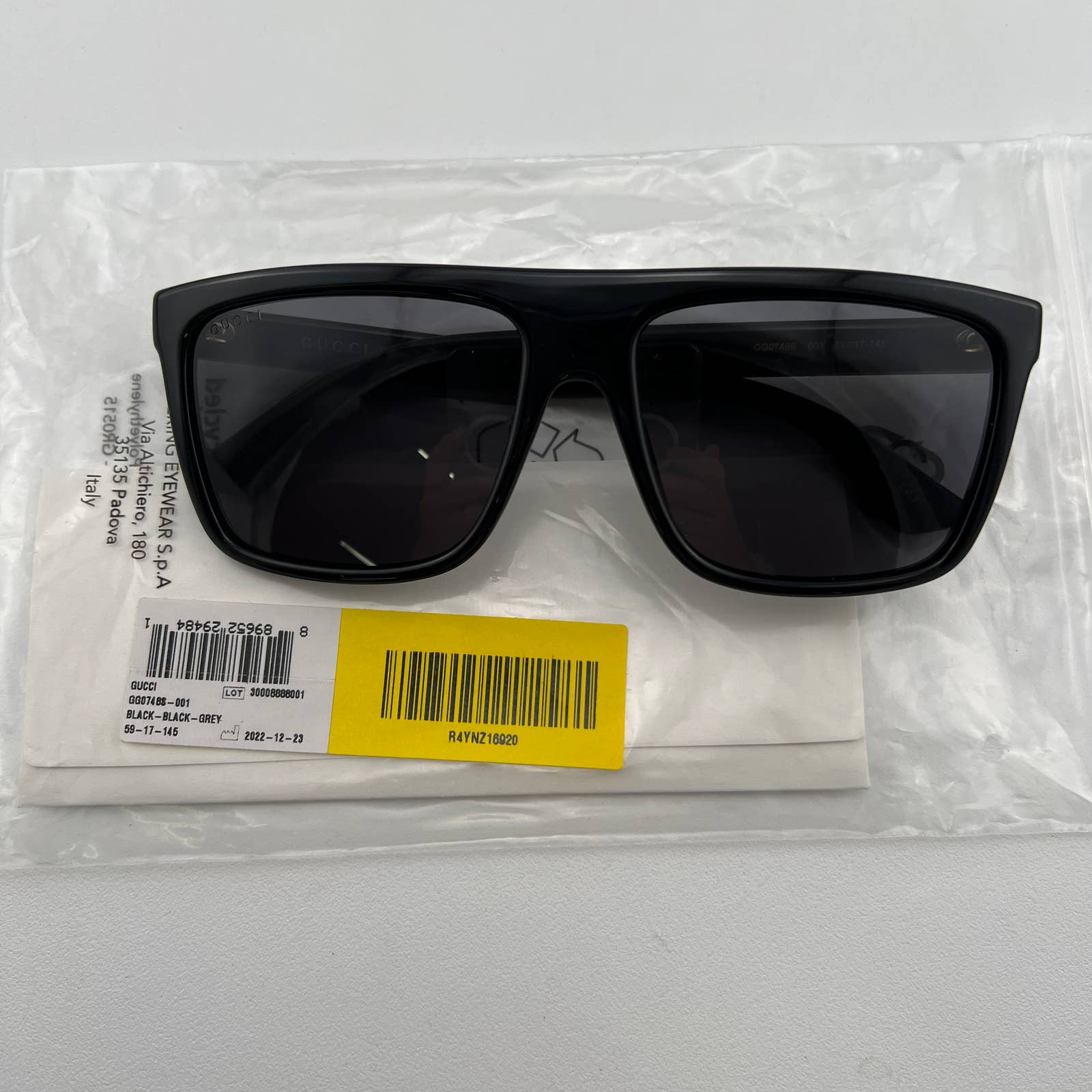 Men Black Square Sunglasses GG0748S-001
