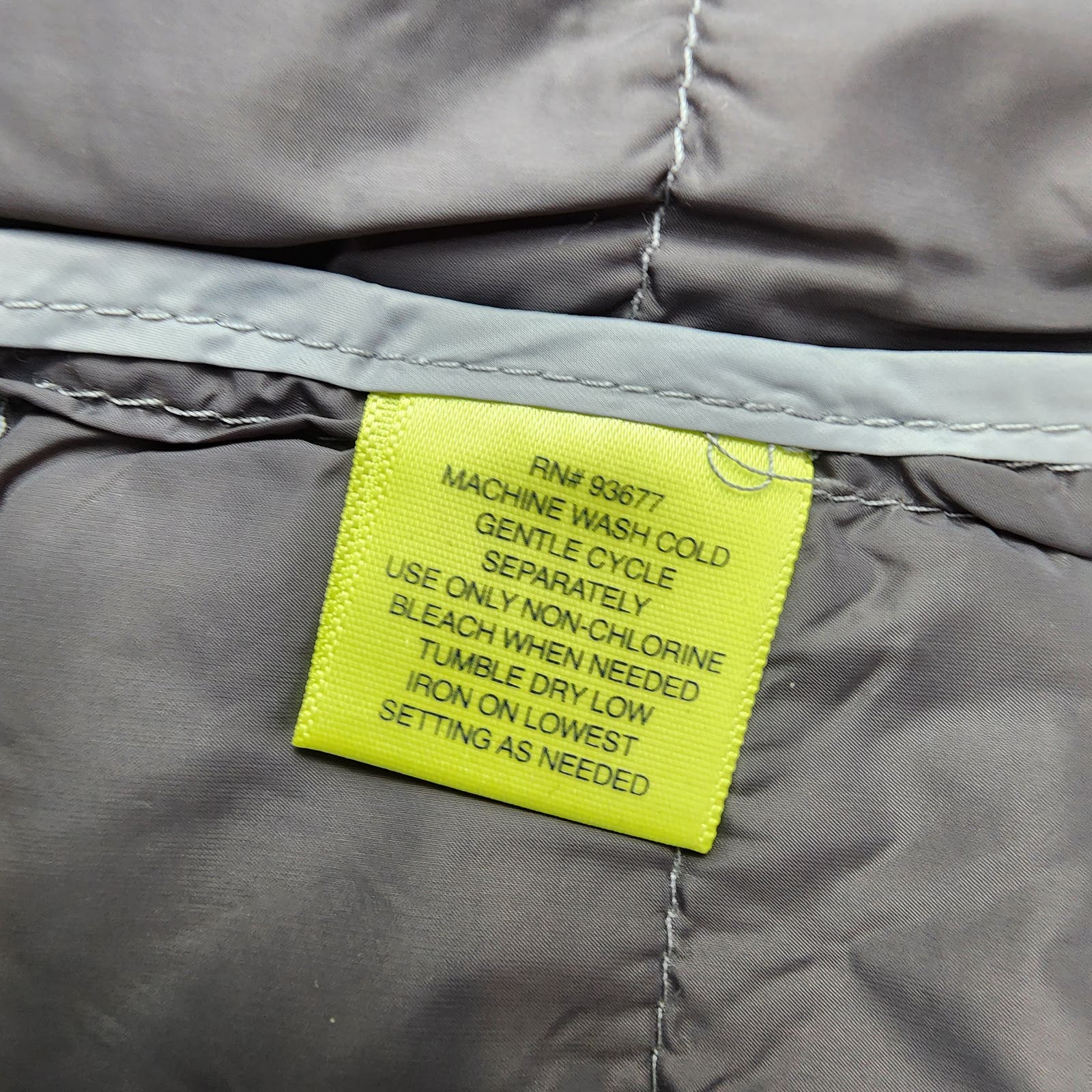 Xersion Men Puffer Winter Lightweight Jacket US L Water Wind Resistant