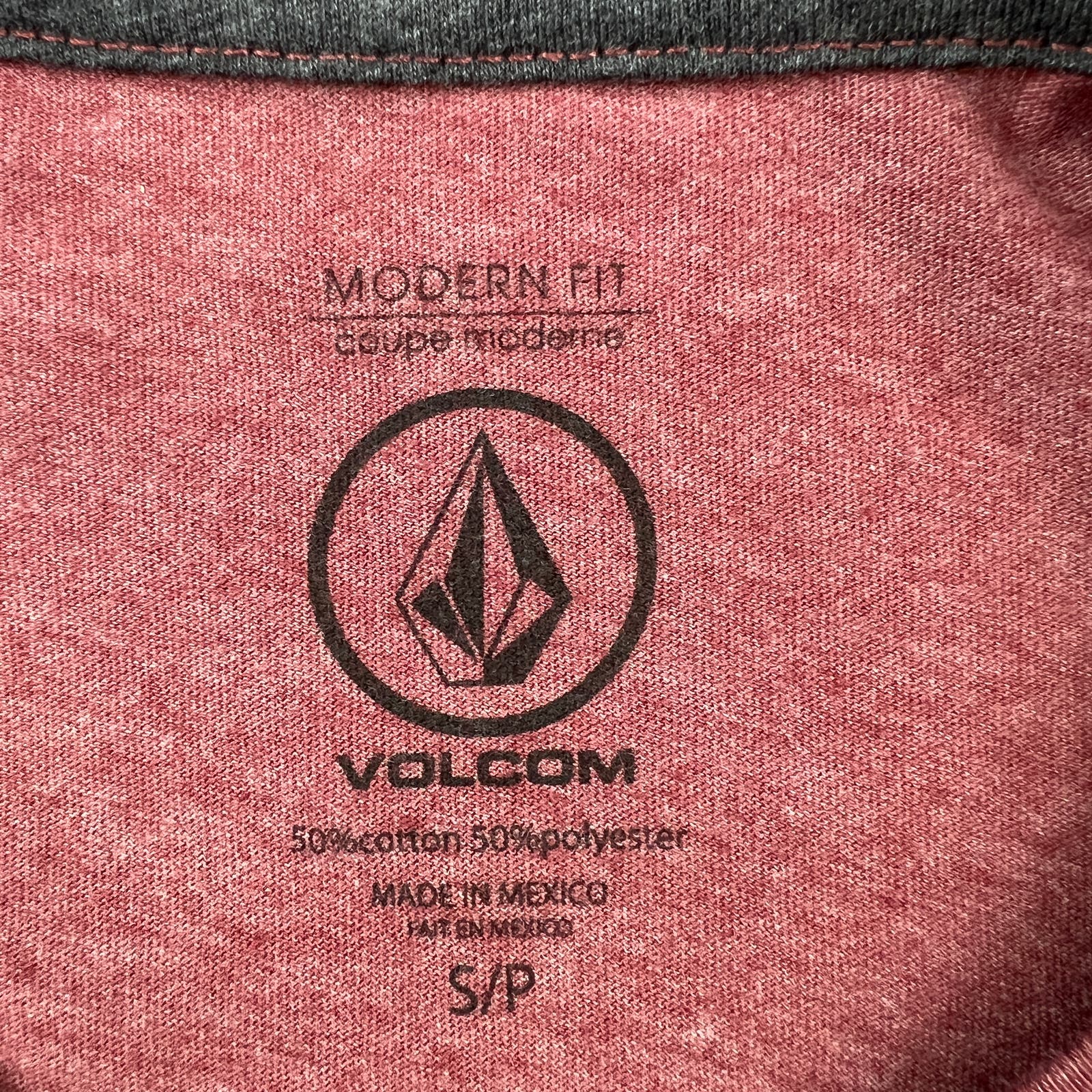 Volcom Men Red T-Shirt US S Crew Neck Short Sleeve